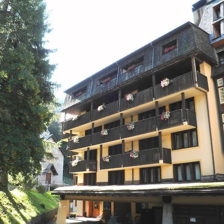 R.T.A. Hotel Des Alpes 2 Madonna di Campiglio Luaran gambar